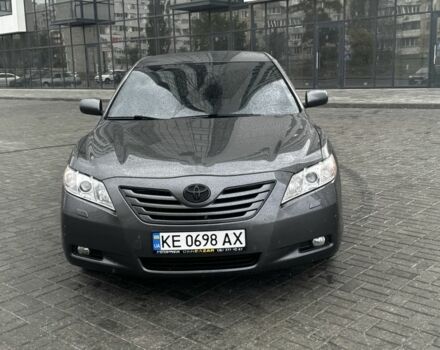 Сірий Тойота Камрі, об'ємом двигуна 2.4 л та пробігом 241 тис. км за 6500 $, фото 1 на Automoto.ua