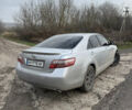 Серый Тойота Камри, объемом двигателя 2.4 л и пробегом 311 тыс. км за 7700 $, фото 5 на Automoto.ua