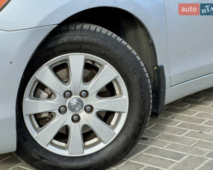 Серый Тойота Камри, объемом двигателя 2.36 л и пробегом 221 тыс. км за 7999 $, фото 49 на Automoto.ua