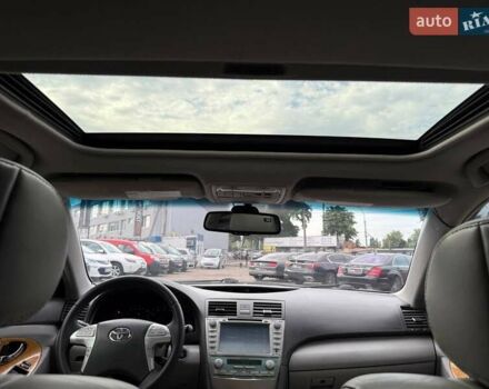 Серый Тойота Камри, объемом двигателя 3.46 л и пробегом 285 тыс. км за 8690 $, фото 27 на Automoto.ua