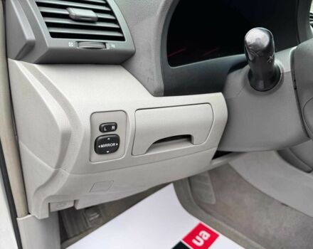 Серый Тойота Камри, объемом двигателя 2.4 л и пробегом 225 тыс. км за 7490 $, фото 18 на Automoto.ua