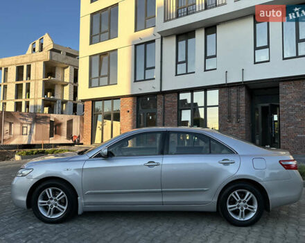 Серый Тойота Камри, объемом двигателя 2.4 л и пробегом 177 тыс. км за 8700 $, фото 12 на Automoto.ua