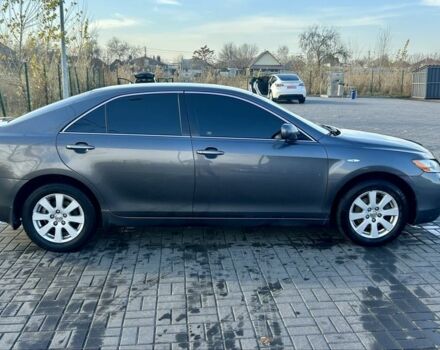 Сірий Тойота Камрі, об'ємом двигуна 3.5 л та пробігом 370 тис. км за 9999 $, фото 2 на Automoto.ua