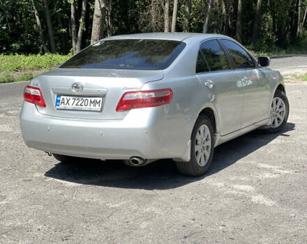 Серый Тойота Камри, объемом двигателя 2.36 л и пробегом 221 тыс. км за 8000 $, фото 4 на Automoto.ua