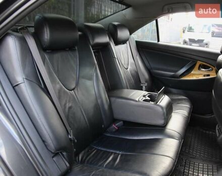 Серый Тойота Камри, объемом двигателя 3.5 л и пробегом 231 тыс. км за 10000 $, фото 8 на Automoto.ua