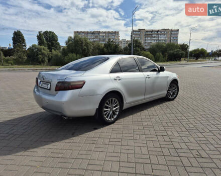 Серый Тойота Камри, объемом двигателя 3.46 л и пробегом 305 тыс. км за 8500 $, фото 4 на Automoto.ua