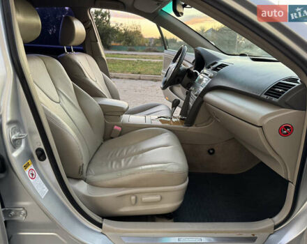 Серый Тойота Камри, объемом двигателя 2.36 л и пробегом 221 тыс. км за 7999 $, фото 36 на Automoto.ua