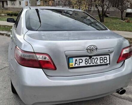 Серый Тойота Камри, объемом двигателя 2.4 л и пробегом 215 тыс. км за 6900 $, фото 2 на Automoto.ua