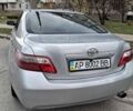 Серый Тойота Камри, объемом двигателя 2.4 л и пробегом 215 тыс. км за 6900 $, фото 2 на Automoto.ua