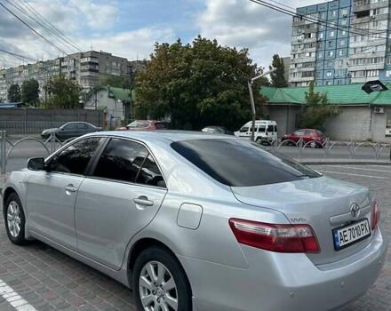 Серый Тойота Камри, объемом двигателя 2.4 л и пробегом 138 тыс. км за 11500 $, фото 2 на Automoto.ua