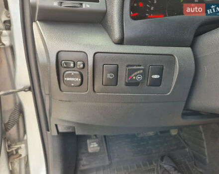 Серый Тойота Камри, объемом двигателя 3.46 л и пробегом 305 тыс. км за 8500 $, фото 23 на Automoto.ua