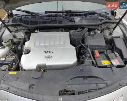 Серый Тойота Камри, объемом двигателя 3.5 л и пробегом 274 тыс. км за 10200 $, фото 7 на Automoto.ua