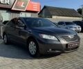 Сірий Тойота Камрі, об'ємом двигуна 2.4 л та пробігом 249 тис. км за 9500 $, фото 1 на Automoto.ua