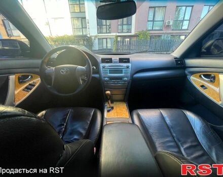 Серый Тойота Камри, объемом двигателя 3.5 л и пробегом 400 тыс. км за 8000 $, фото 3 на Automoto.ua