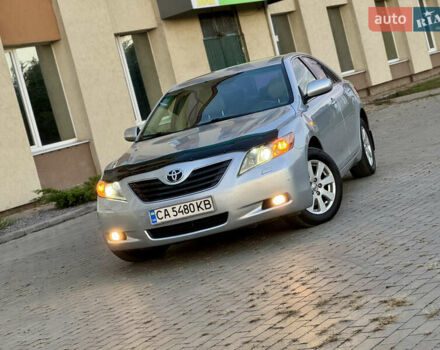 Серый Тойота Камри, объемом двигателя 2.36 л и пробегом 221 тыс. км за 7999 $, фото 1 на Automoto.ua