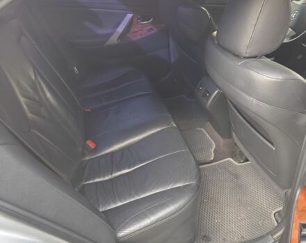 Серый Тойота Камри, объемом двигателя 2.4 л и пробегом 286 тыс. км за 8700 $, фото 6 на Automoto.ua