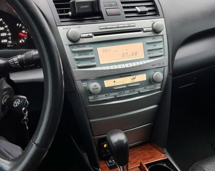 Серый Тойота Камри, объемом двигателя 2.4 л и пробегом 314 тыс. км за 6800 $, фото 18 на Automoto.ua