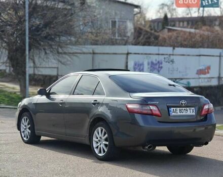 Сірий Тойота Камрі, об'ємом двигуна 3.5 л та пробігом 325 тис. км за 6700 $, фото 1 на Automoto.ua