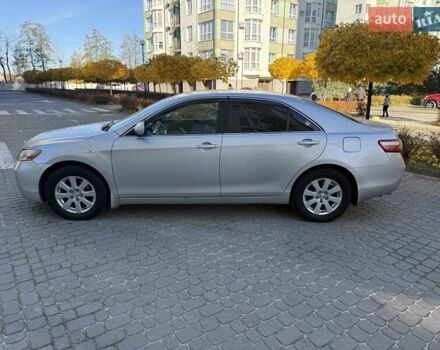 Серый Тойота Камри, объемом двигателя 3.46 л и пробегом 320 тыс. км за 7200 $, фото 5 на Automoto.ua