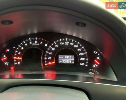 Сірий Тойота Камрі, об'ємом двигуна 2.4 л та пробігом 300 тис. км за 7700 $, фото 21 на Automoto.ua