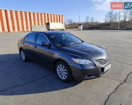 Серый Тойота Камри, объемом двигателя 2.36 л и пробегом 240 тыс. км за 9200 $, фото 51 на Automoto.ua