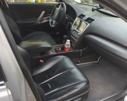 Серый Тойота Камри, объемом двигателя 2.4 л и пробегом 286 тыс. км за 8700 $, фото 4 на Automoto.ua