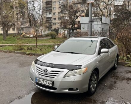 Серый Тойота Камри, объемом двигателя 2.4 л и пробегом 314 тыс. км за 6800 $, фото 4 на Automoto.ua