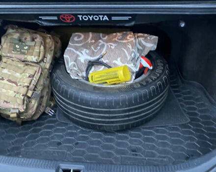 Серый Тойота Камри, объемом двигателя 2.4 л и пробегом 240 тыс. км за 7600 $, фото 6 на Automoto.ua