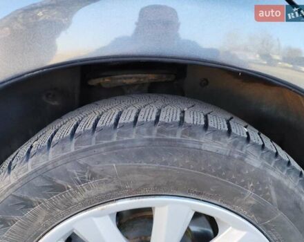 Серый Тойота Камри, объемом двигателя 2.36 л и пробегом 240 тыс. км за 9200 $, фото 16 на Automoto.ua