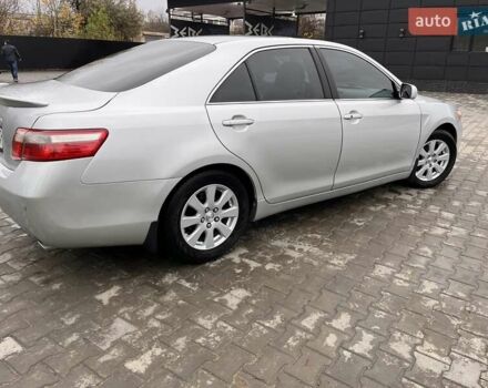 Серый Тойота Камри, объемом двигателя 3.5 л и пробегом 350 тыс. км за 8200 $, фото 5 на Automoto.ua