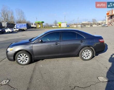 Серый Тойота Камри, объемом двигателя 2.36 л и пробегом 240 тыс. км за 9200 $, фото 41 на Automoto.ua