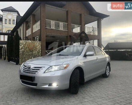 Серый Тойота Камри, объемом двигателя 2.36 л и пробегом 221 тыс. км за 8499 $, фото 1 на Automoto.ua