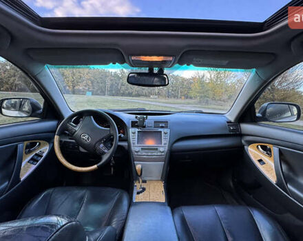 Серый Тойота Камри, объемом двигателя 3.5 л и пробегом 290 тыс. км за 8500 $, фото 7 на Automoto.ua