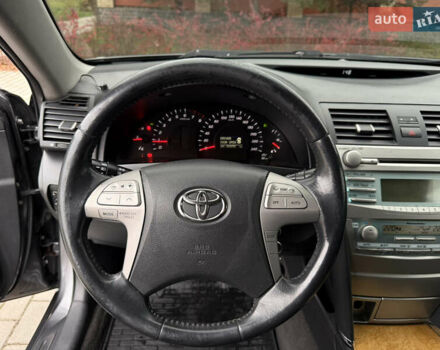 Серый Тойота Камри, объемом двигателя 2.4 л и пробегом 262 тыс. км за 6999 $, фото 15 на Automoto.ua