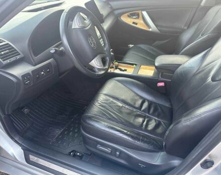 Серый Тойота Камри, объемом двигателя 2.4 л и пробегом 165 тыс. км за 9999 $, фото 11 на Automoto.ua
