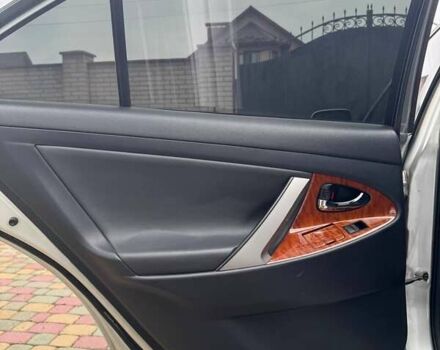 Серый Тойота Камри, объемом двигателя 3.5 л и пробегом 274 тыс. км за 10200 $, фото 16 на Automoto.ua