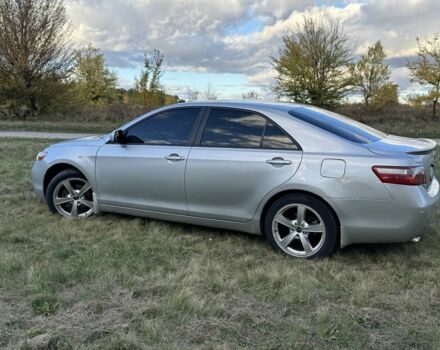 Серый Тойота Камри, объемом двигателя 3.5 л и пробегом 285 тыс. км за 8500 $, фото 4 на Automoto.ua