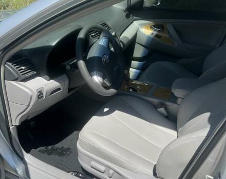 Серый Тойота Камри, объемом двигателя 3.5 л и пробегом 280 тыс. км за 7900 $, фото 6 на Automoto.ua