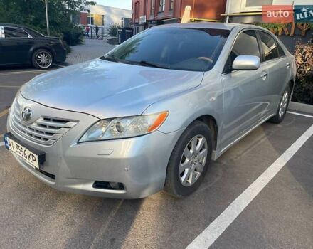 Серый Тойота Камри, объемом двигателя 3.46 л и пробегом 400 тыс. км за 8000 $, фото 2 на Automoto.ua