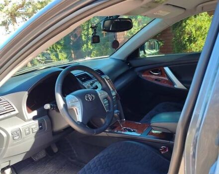Сірий Тойота Камрі, об'ємом двигуна 2.4 л та пробігом 280 тис. км за 8999 $, фото 9 на Automoto.ua