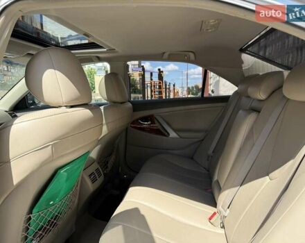 Сірий Тойота Камрі, об'ємом двигуна 2.36 л та пробігом 121 тис. км за 10500 $, фото 7 на Automoto.ua