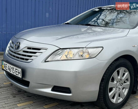 Сірий Тойота Камрі, об'ємом двигуна 2.4 л та пробігом 67 тис. км за 12900 $, фото 6 на Automoto.ua