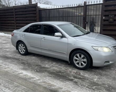 Серый Тойота Камри, объемом двигателя 2.4 л и пробегом 225 тыс. км за 7500 $, фото 1 на Automoto.ua