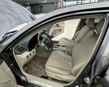 Серый Тойота Камри, объемом двигателя 3.5 л и пробегом 230 тыс. км за 10200 $, фото 7 на Automoto.ua