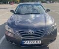 Сірий Тойота Камрі, об'ємом двигуна 3.5 л та пробігом 236 тис. км за 8700 $, фото 1 на Automoto.ua