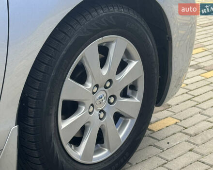 Сірий Тойота Камрі, об'ємом двигуна 2.4 л та пробігом 67 тис. км за 12900 $, фото 19 на Automoto.ua