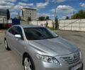 Сірий Тойота Камрі, об'ємом двигуна 2.4 л та пробігом 228 тис. км за 6717 $, фото 1 на Automoto.ua