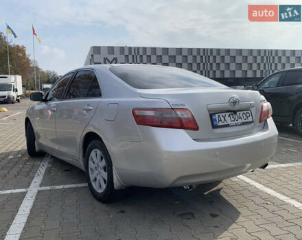 Сірий Тойота Камрі, об'ємом двигуна 2.4 л та пробігом 279 тис. км за 8200 $, фото 6 на Automoto.ua