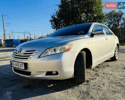 Серый Тойота Камри, объемом двигателя 2.4 л и пробегом 176 тыс. км за 9700 $, фото 10 на Automoto.ua