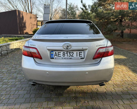 Серый Тойота Камри, объемом двигателя 3.46 л и пробегом 280 тыс. км за 8700 $, фото 3 на Automoto.ua